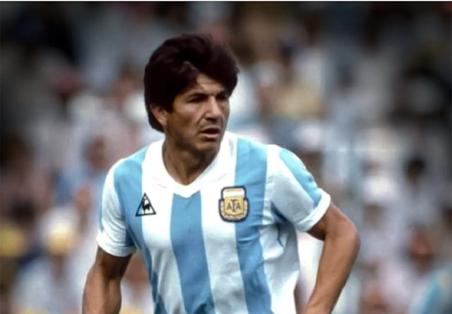 Former Argentina's football star Luis Galvan dies